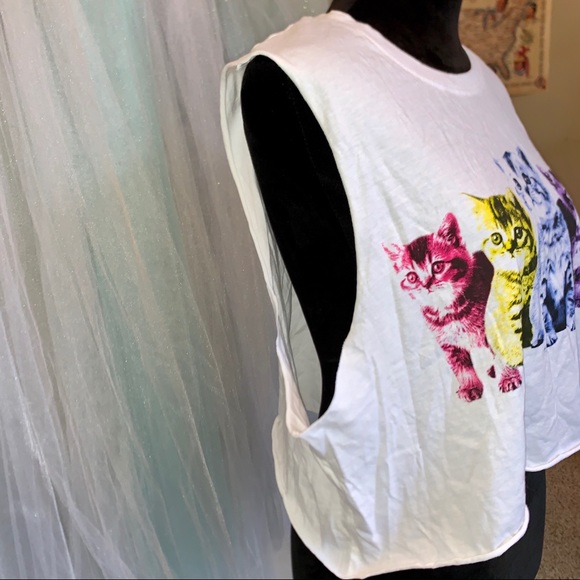 Forever 21 White Cropped Kitten Graphic Top - Picture 3 of 8